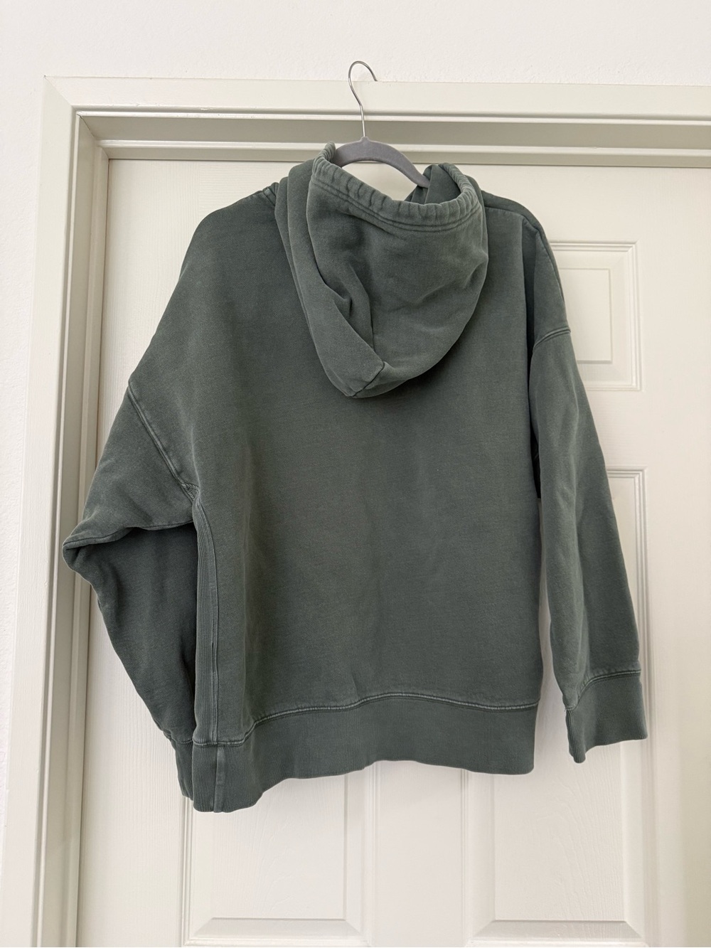 Aritzia TNA Oversized Olive Green Sweatfleece Hoodie - Picture 2 of 9